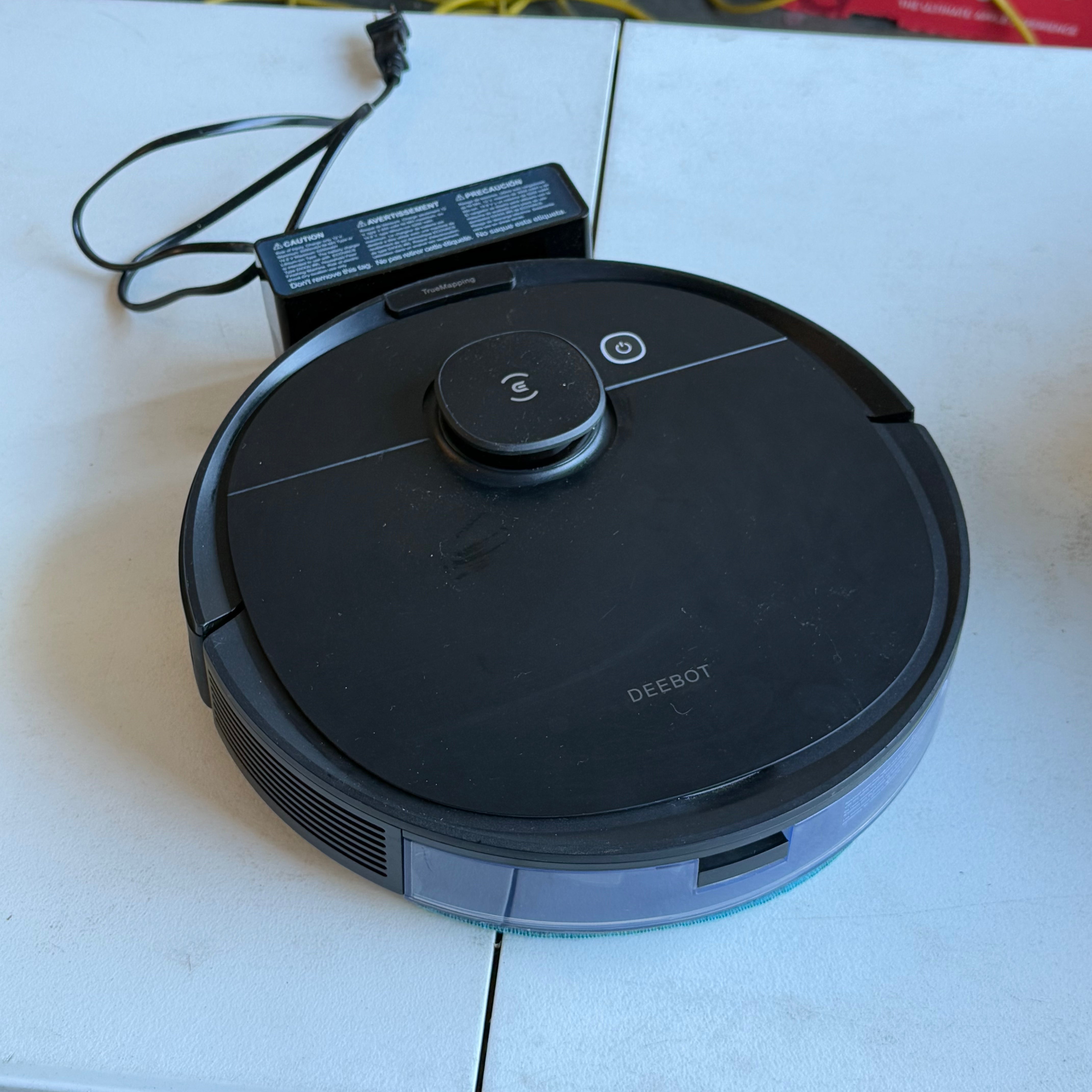 ECOVACS N8 VACMOP ROBOT (Used - Like New) ECOVACS N8 VACMOP ROBOT (Used - Like New)